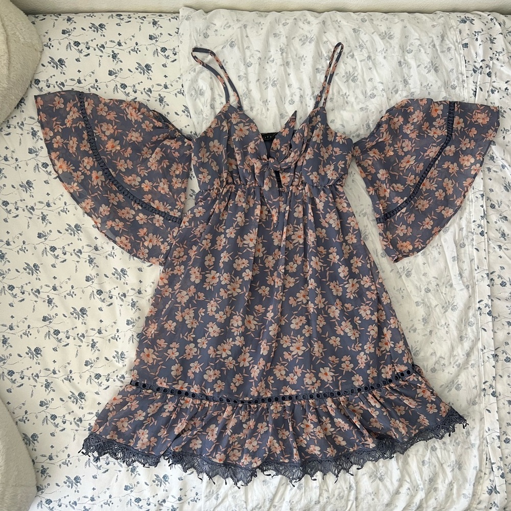 Floral flowy mini dress